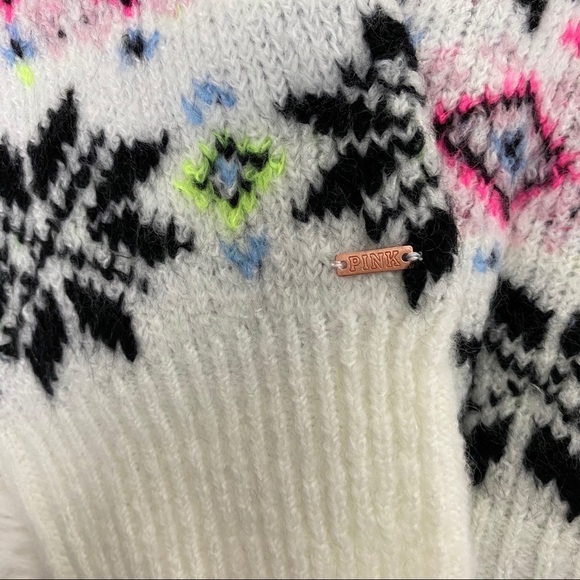 VS PINK Reversible Snowflake Fair Isle V-Neck Sweater Sz Large - Picture 4 of 8
